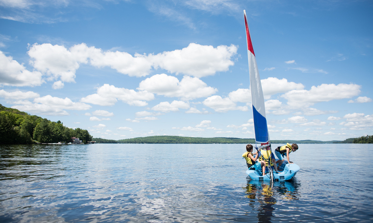 Lake of Bays Sailing Family Lifestyle Photography_004